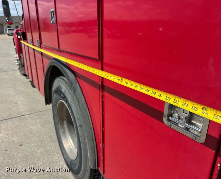 image for item DU3449 2008 Ford F750 Super Duty XLT utility / service truck