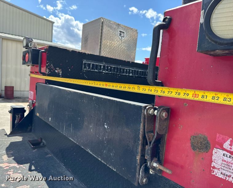 image for item DU3449 2008 Ford F750 Super Duty XLT utility / service truck