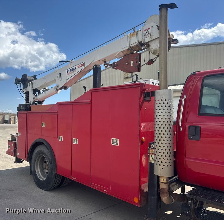 image for item DU3449 2008 Ford F750 Super Duty XLT utility / service truck