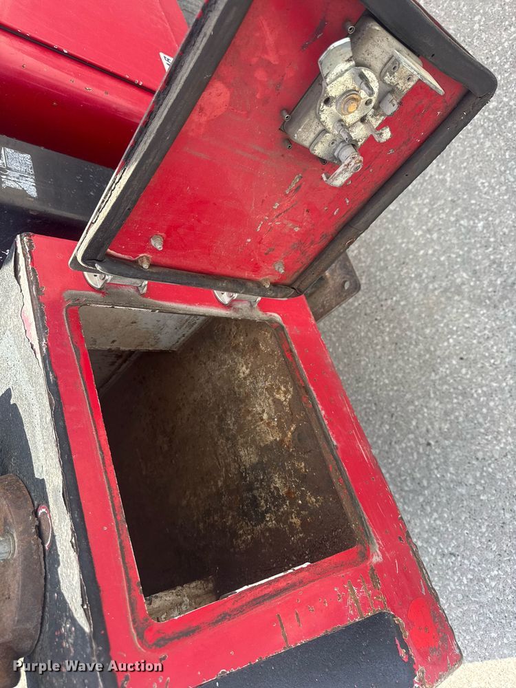 image for item DU3449 2008 Ford F750 Super Duty XLT utility / service truck