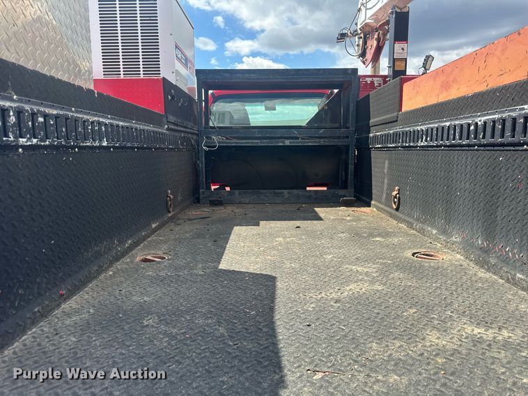 image for item DU3449 2008 Ford F750 Super Duty XLT utility / service truck