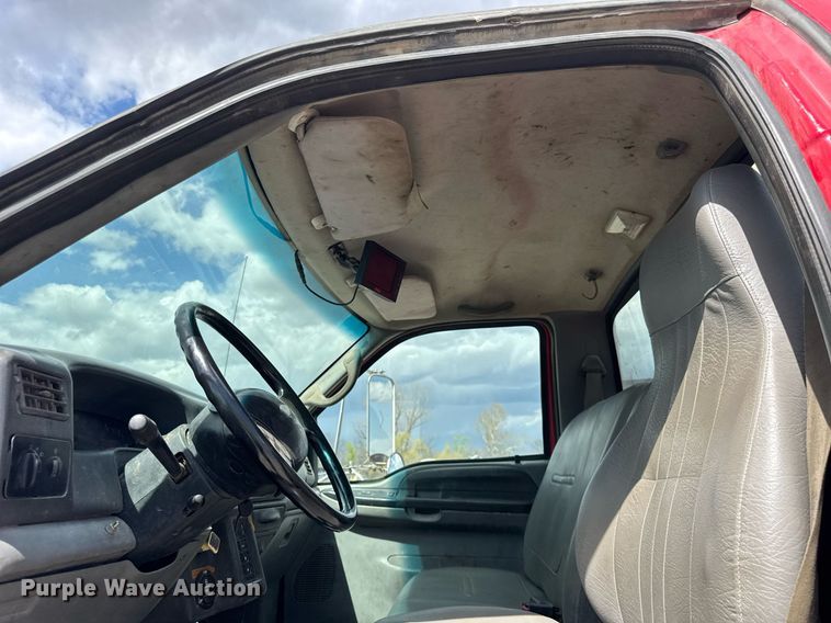 image for item DU3449 2008 Ford F750 Super Duty XLT utility / service truck