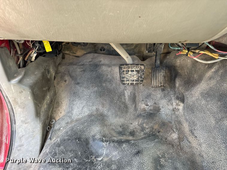 image for item DU3449 2008 Ford F750 Super Duty XLT utility / service truck