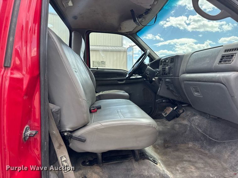 image for item DU3449 2008 Ford F750 Super Duty XLT utility / service truck