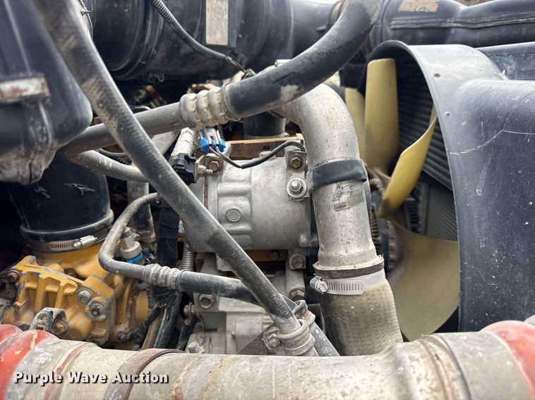 image for item DU3449 2008 Ford F750 Super Duty XLT utility / service truck