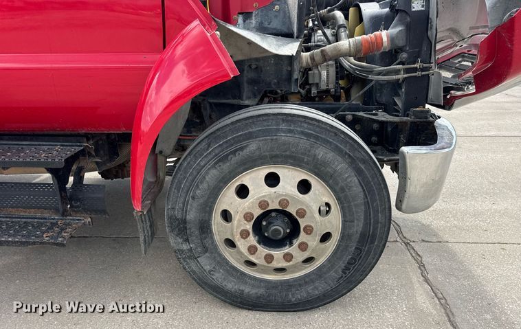 image for item DU3449 2008 Ford F750 Super Duty XLT utility / service truck