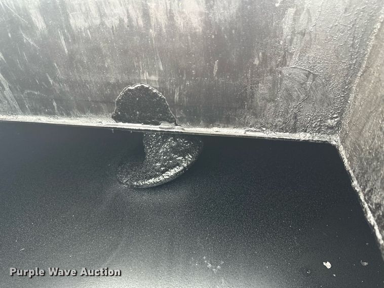 image for item DV0604 2013 Cimline 230 Magma  melter applicator