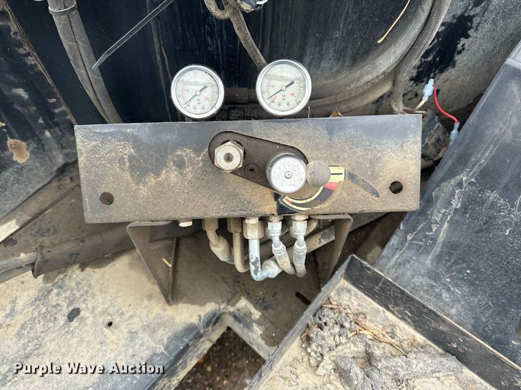 image for item DV0604 2013 Cimline 230 Magma  melter applicator