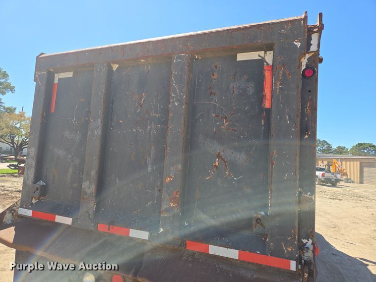 image for item DV1328 2001 Mack CX613 dump truck