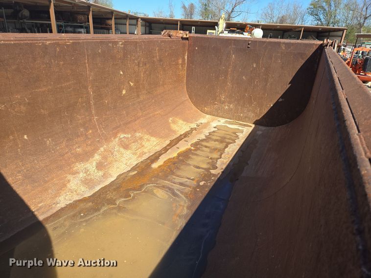 image for item DV1328 2001 Mack CX613 dump truck