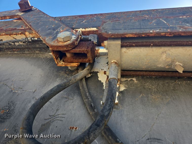 image for item DV1328 2001 Mack CX613 dump truck