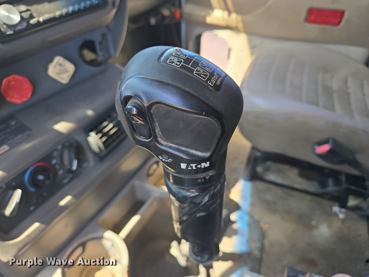 image for item DV1328 2001 Mack CX613 dump truck