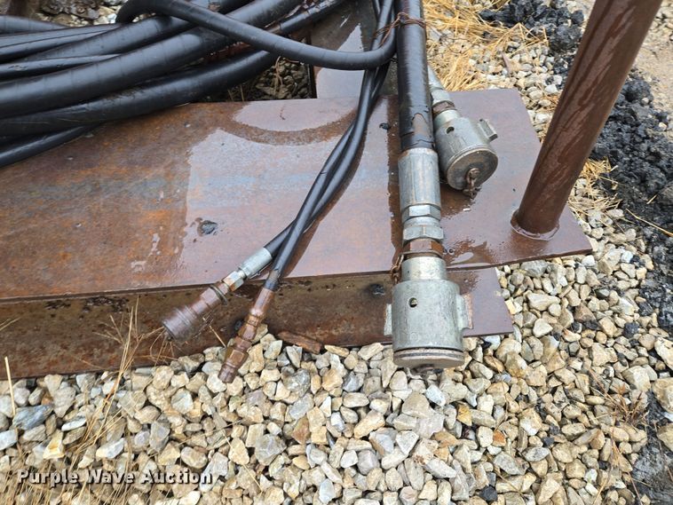 image for item DV1784 HPSI 130 vibratory driver/extractor 