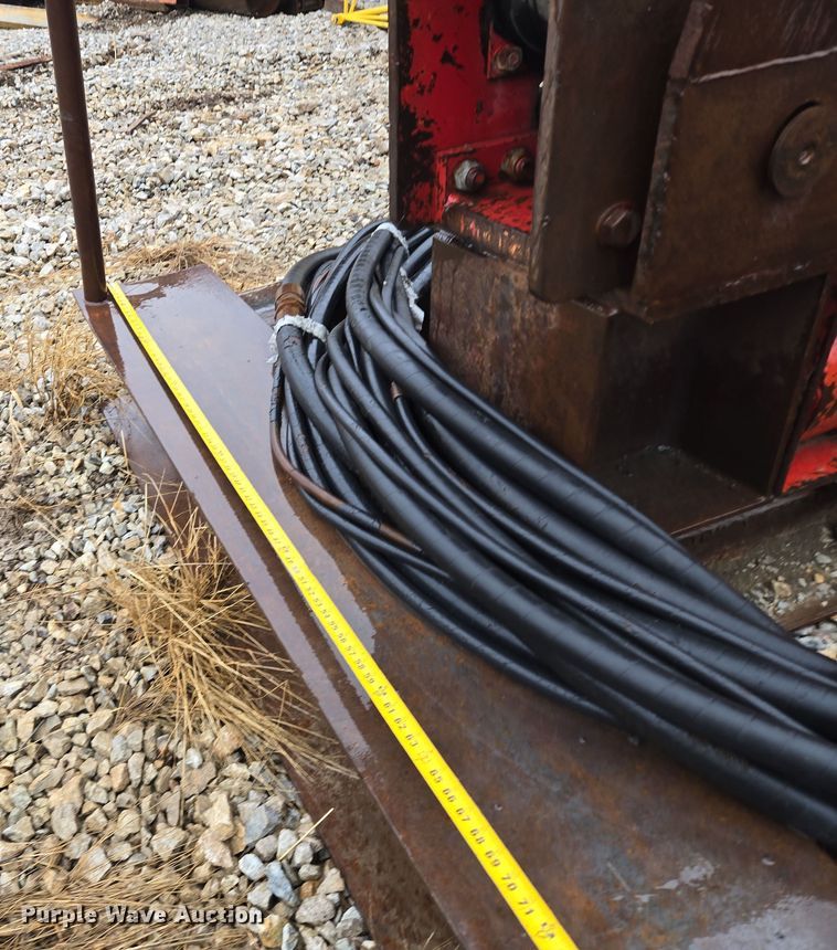 image for item DV1784 HPSI 130 vibratory driver/extractor 