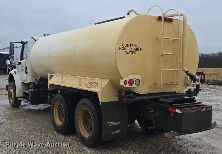 image for item DV1829 2011 Freightliner M2 water truck