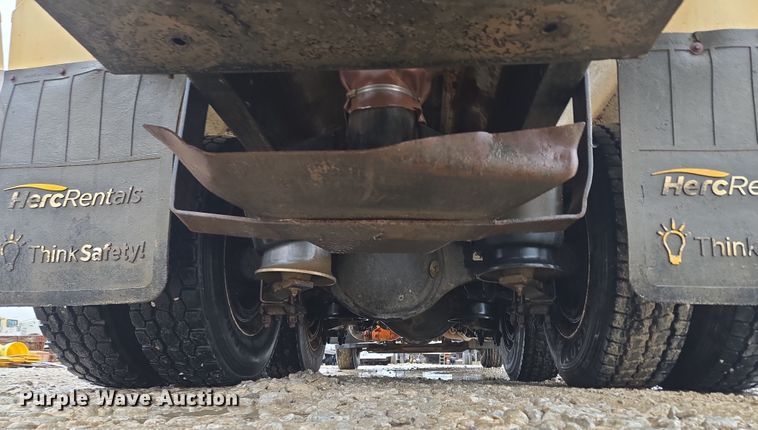 image for item DV1829 2011 Freightliner M2 water truck