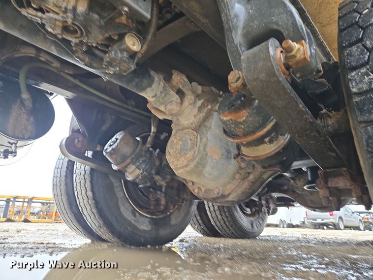 image for item DV1829 2011 Freightliner M2 water truck