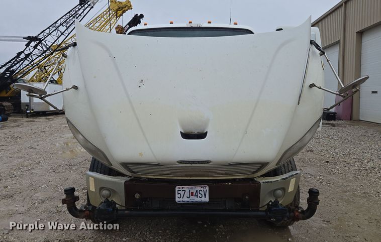 image for item DV1829 2011 Freightliner M2 water truck