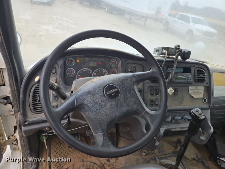 image for item DV1829 2011 Freightliner M2 water truck