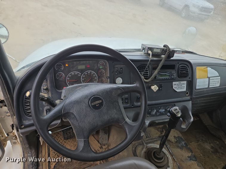 image for item DV1829 2011 Freightliner M2 water truck