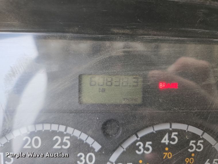 image for item DV1829 2011 Freightliner M2 water truck