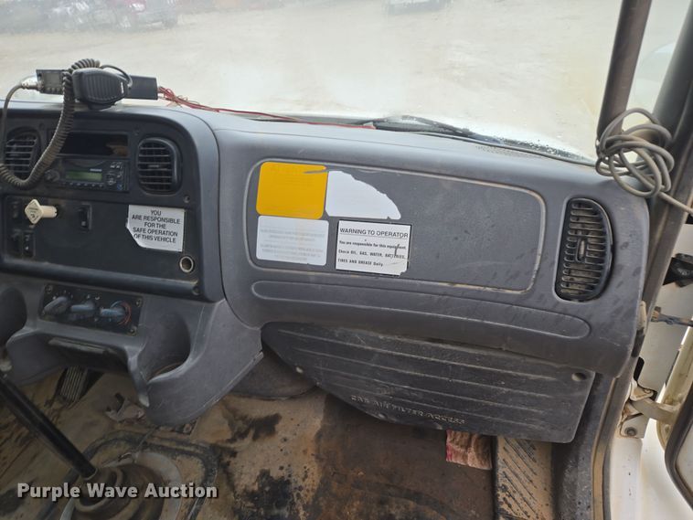 image for item DV1829 2011 Freightliner M2 water truck