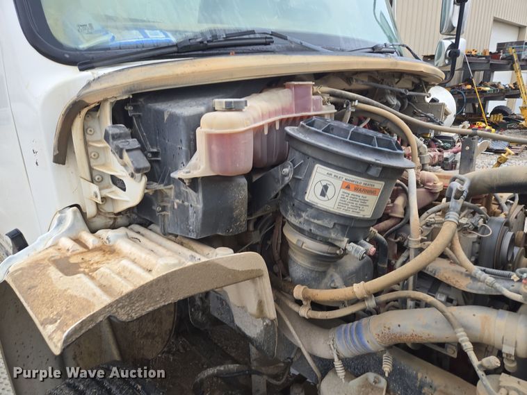 image for item DV1829 2011 Freightliner M2 water truck