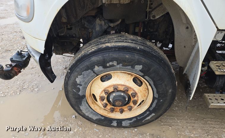 image for item DV1829 2011 Freightliner M2 water truck