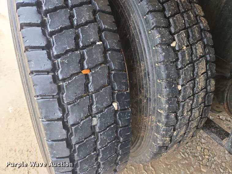 image for item DV1829 2011 Freightliner M2 water truck