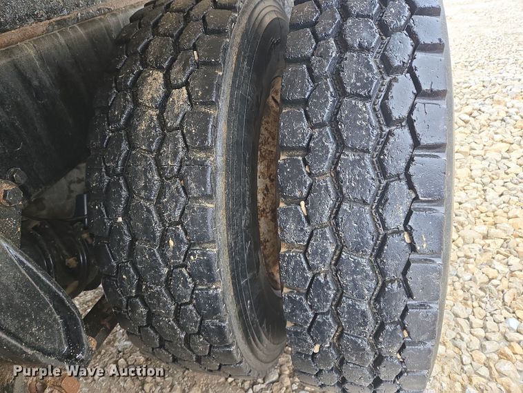 image for item DV1829 2011 Freightliner M2 water truck