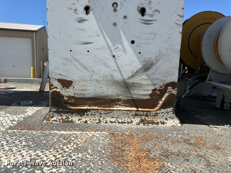 image for item DV1926 2012 Kenworth digger derrick truck