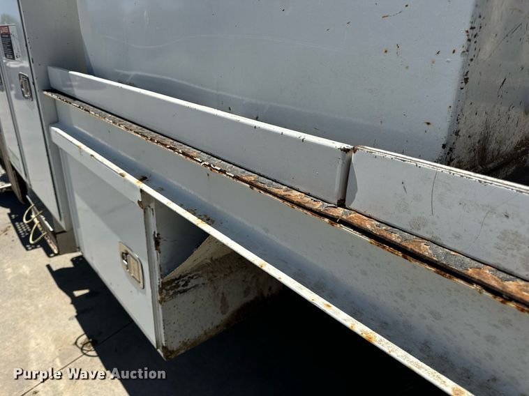 image for item DV1926 2012 Kenworth digger derrick truck