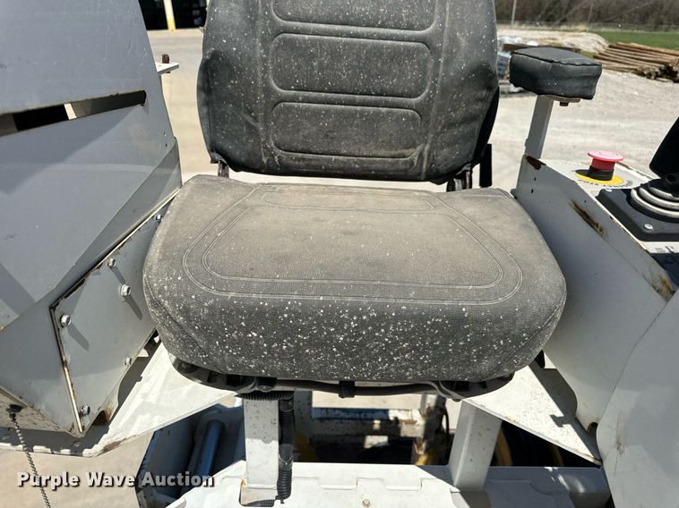 image for item DV1926 2012 Kenworth digger derrick truck