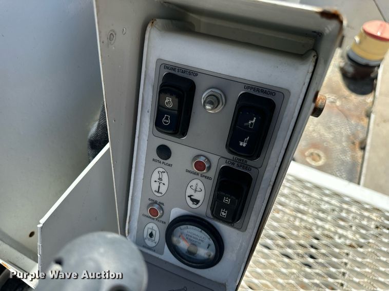 image for item DV1926 2012 Kenworth digger derrick truck