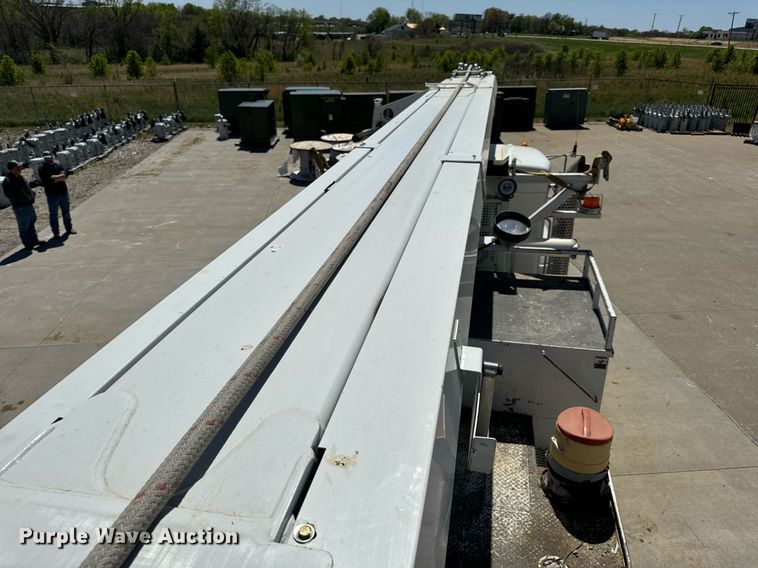 image for item DV1926 2012 Kenworth digger derrick truck