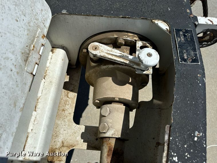 image for item DV1926 2012 Kenworth digger derrick truck