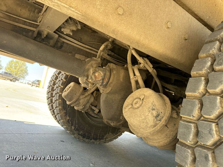 image for item DV1926 2012 Kenworth digger derrick truck