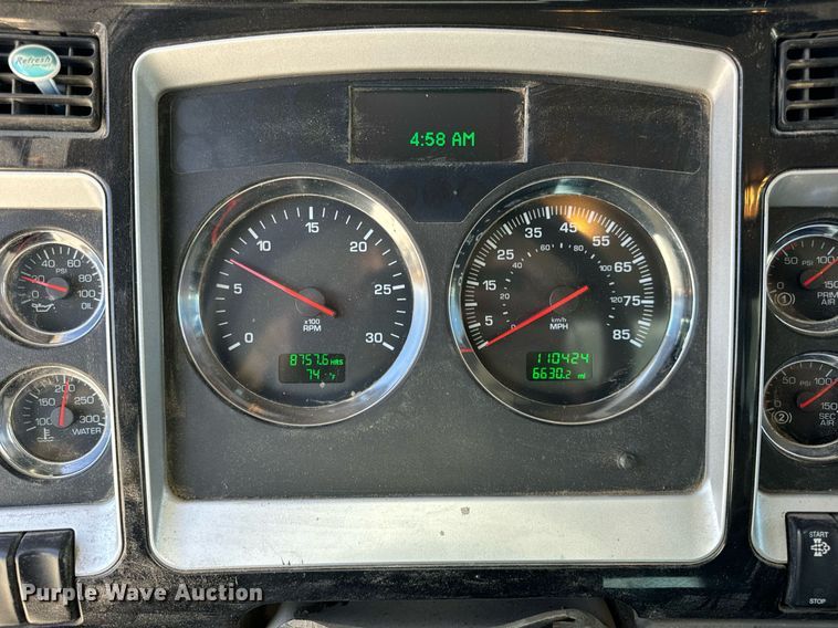 image for item DV1926 2012 Kenworth digger derrick truck