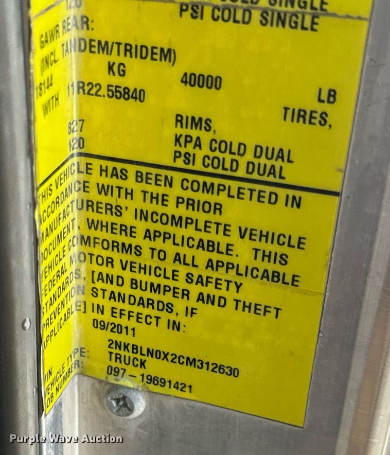 image for item DV1926 2012 Kenworth digger derrick truck