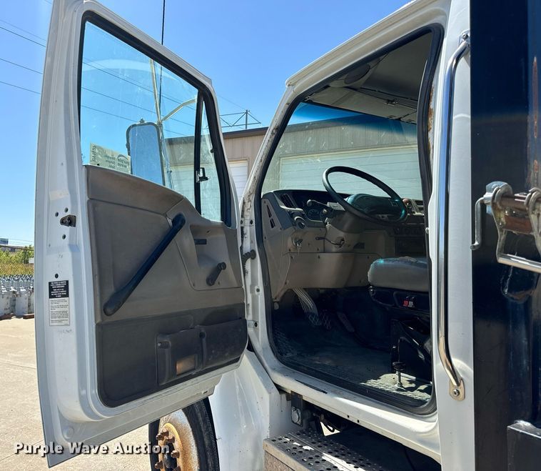 image for item DV1927 2002 Sterling Acterra dump flatbed truck