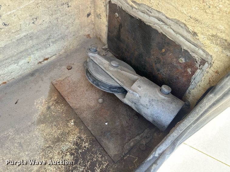 image for item DV1929 2014 Kenworth T370 bucket truck