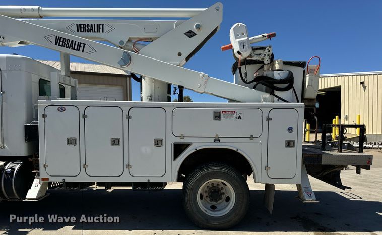 image for item DV1929 2014 Kenworth T370 bucket truck