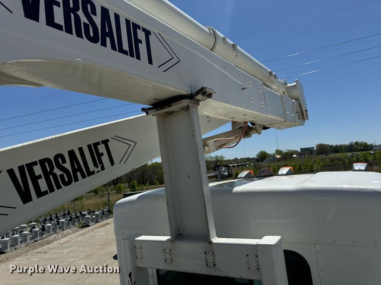 image for item DV1929 2014 Kenworth T370 bucket truck