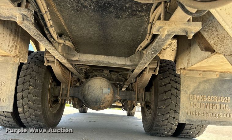 image for item DV1929 2014 Kenworth T370 bucket truck