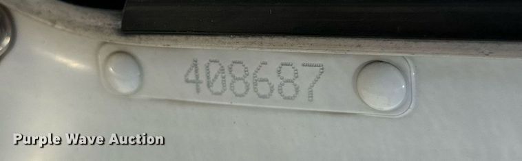 image for item DV1929 2014 Kenworth T370 bucket truck