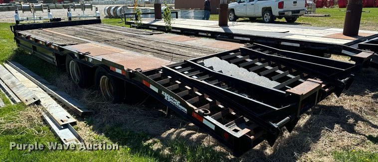 image for item DV1930 2007 Brooks Brothers OW-E equipment trailer