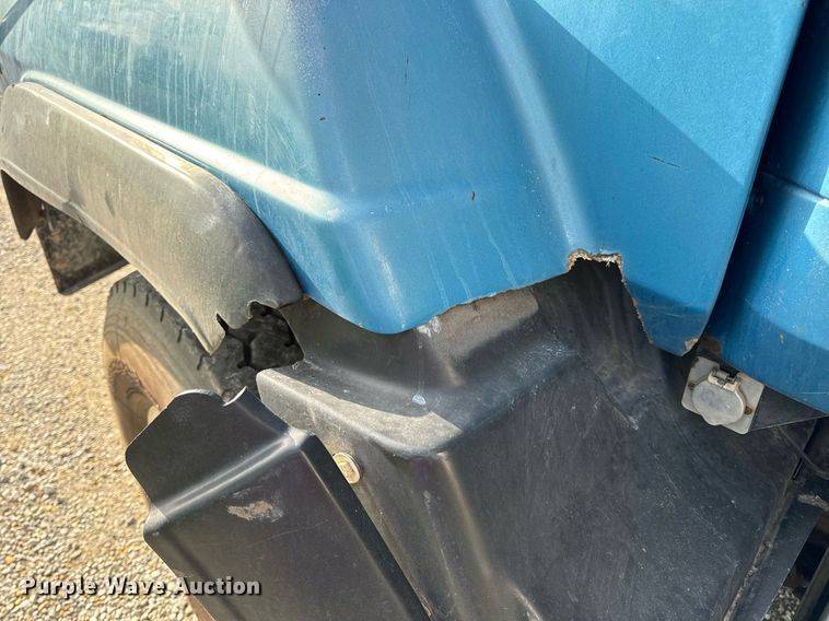 image for item DV1992 1998 Mack CL700 dump truck