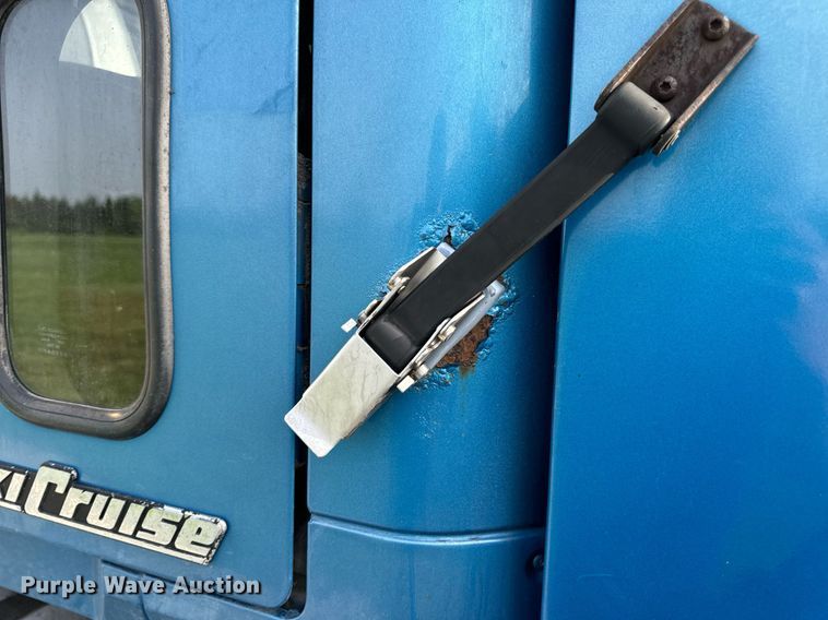 image for item DV1992 1998 Mack CL700 dump truck