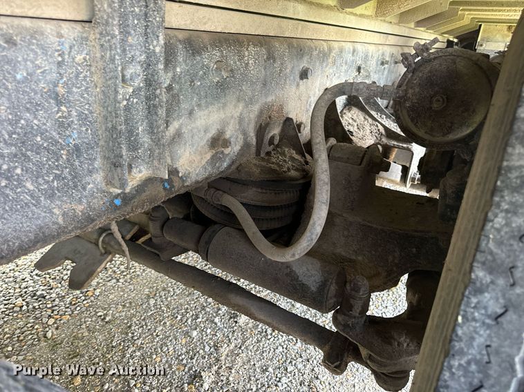 image for item DV1992 1998 Mack CL700 dump truck