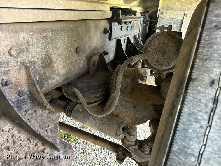 image for item DV1992 1998 Mack CL700 dump truck